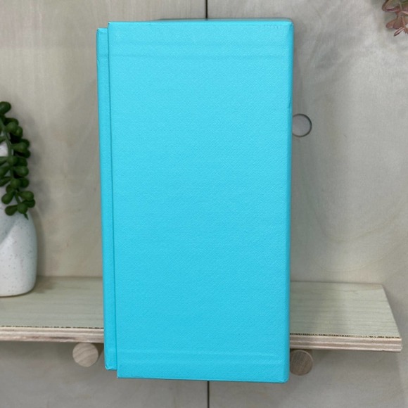 TIFFANY & COMPANY 8.5" Square Gift Box with Tissue and Protective Sleeve - Picture 5 of 10